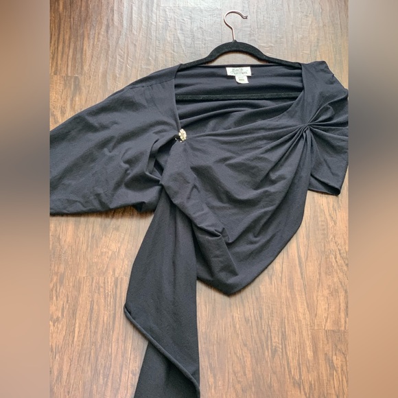 Topper - Picture 1 of 5